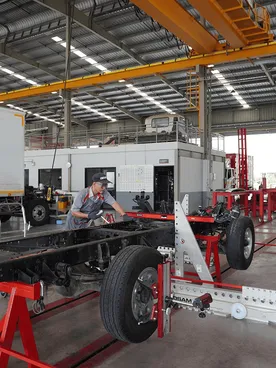 เครื่องดัดแชสซีส์